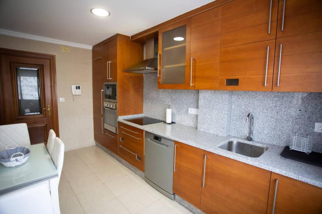 Piso Luminoso Y Tranquilo En Ourense Apartment Ngoại thất bức ảnh